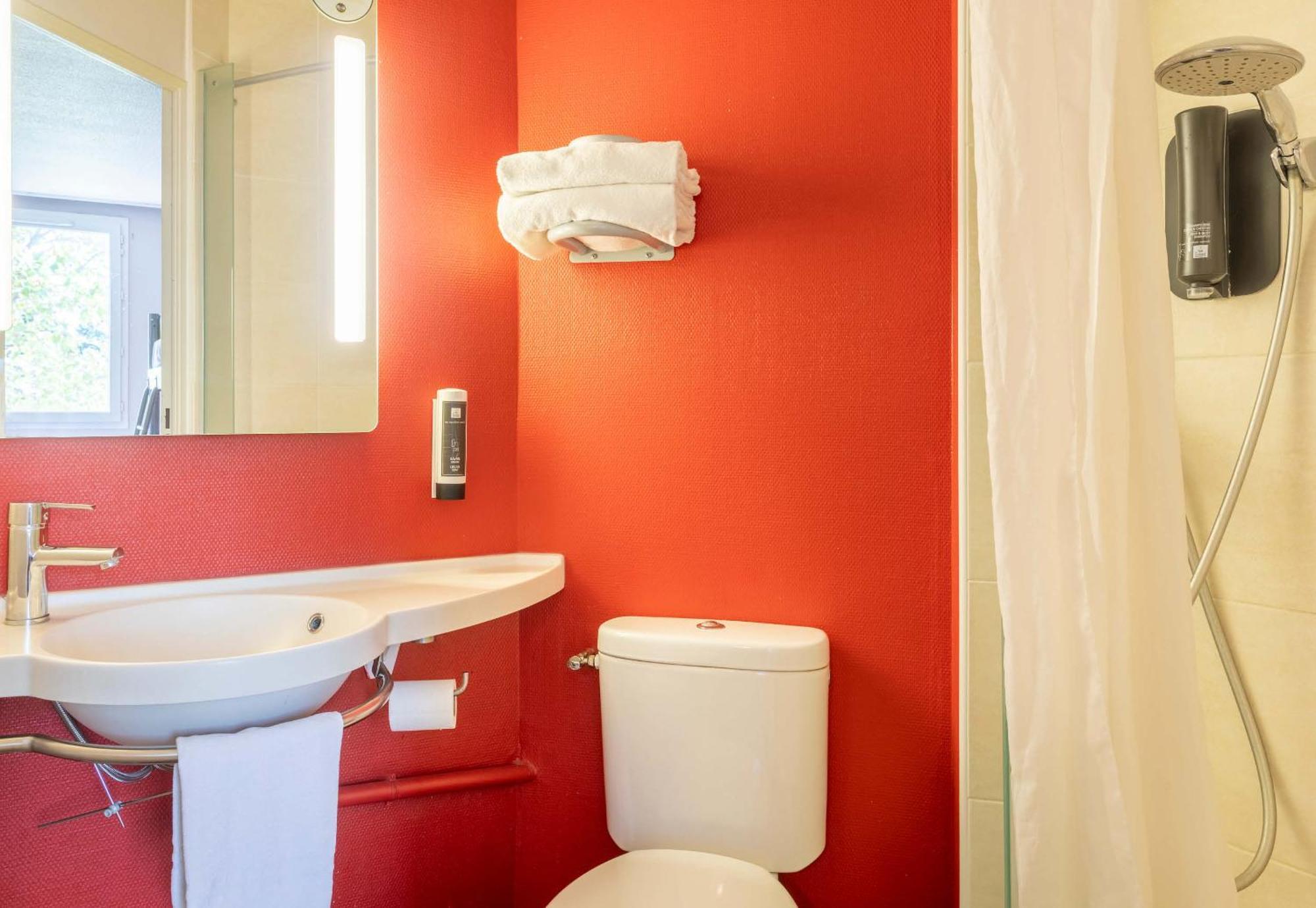 B&B Hotel Toulon Ollioules Dış mekan fotoğraf